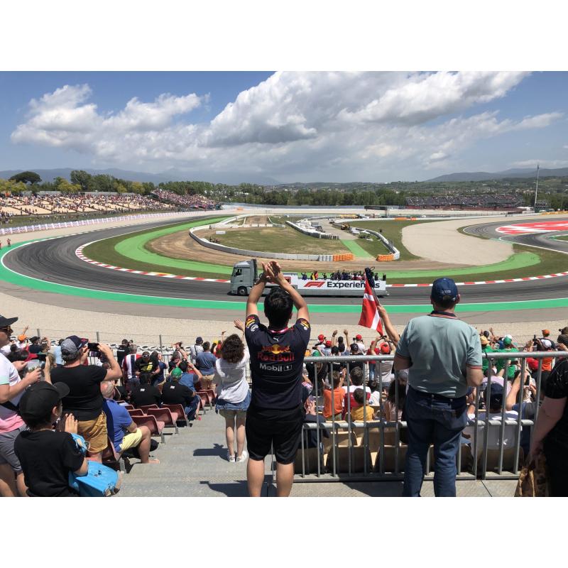 Formule 1 reizen Circuit de Catalunya (vliegreis) (AMSTERDAM 4 daagse BCN) 4 2 A stand (zitplek eerste bocht start) (weekend) 3* Alhambra