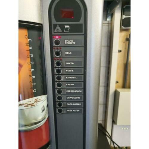 Etna koffieautomaat , goed werkend (in gebruik)