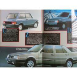 luxe folder met Lancia modellen 1988 oa Delta en Thema