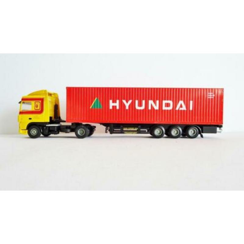Lion Toys Daf 95 XF van Orselen met 40 ft. Hyundai Containe