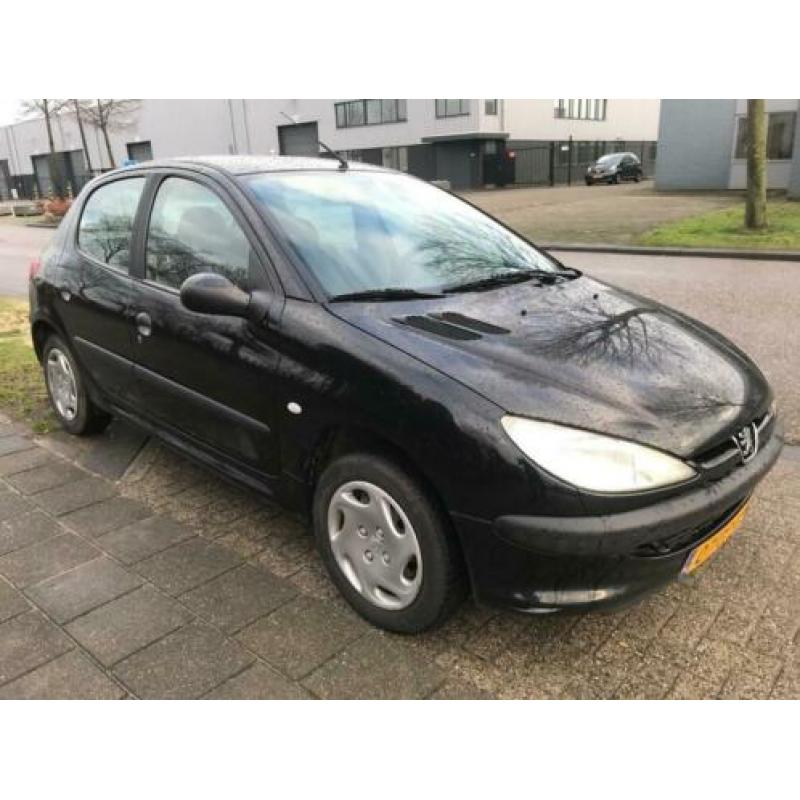 Peugeot 206 1.4 XT