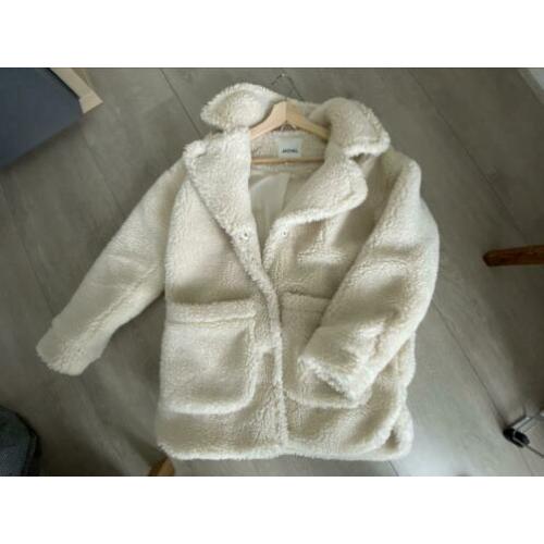 Monki teddy jas maat XS (oversized model)