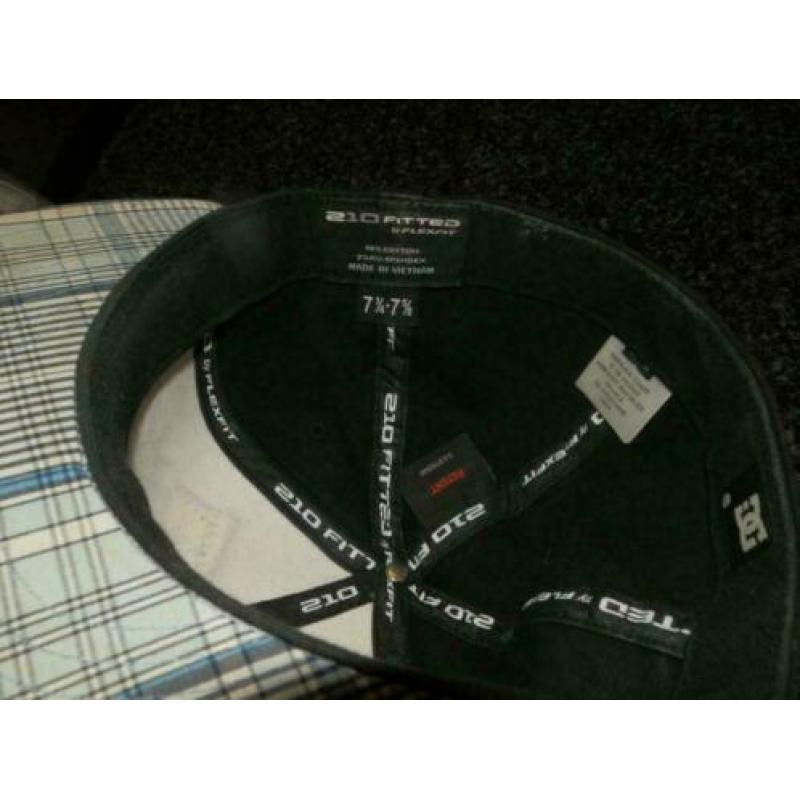 210 fitted flexfi cap premium