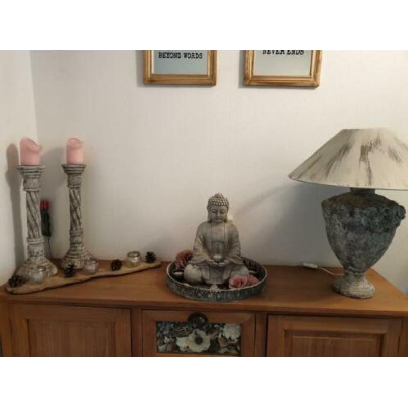 Accecoires, lamp, kandelaar en dienblad