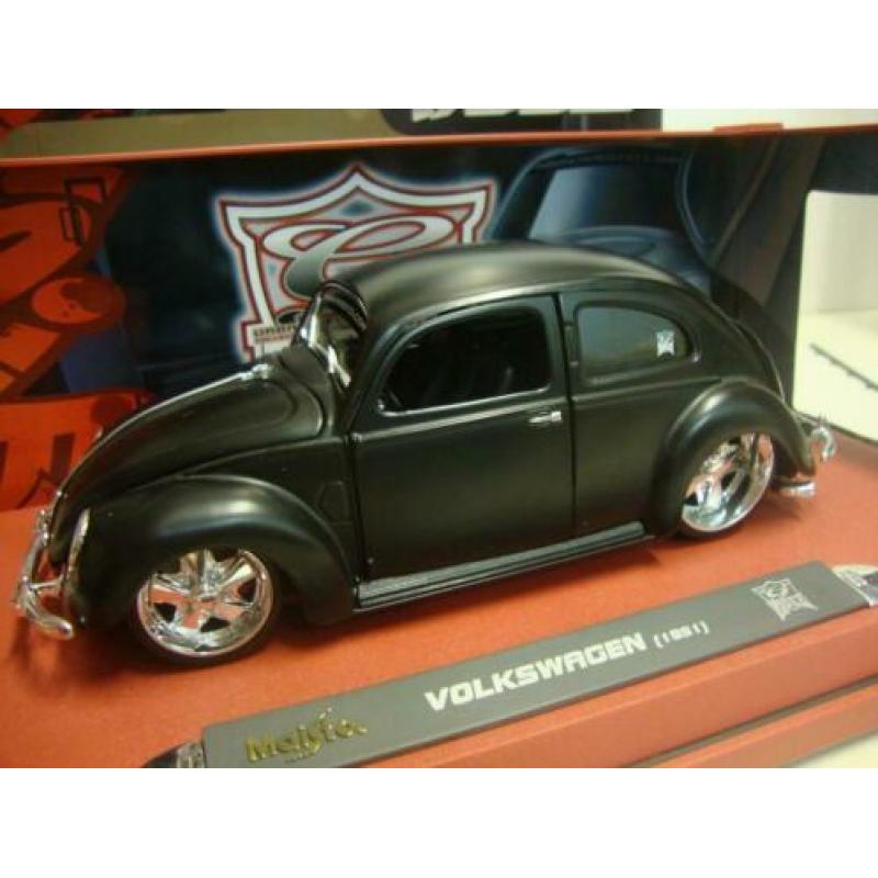 Volkswagen Kever Urban VBUG Mat zwart 1951 Maisto 1:18 KRD