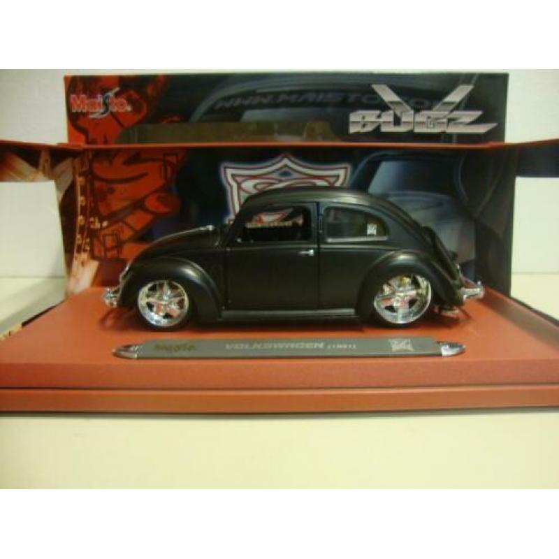 Volkswagen Kever Urban VBUG Mat zwart 1951 Maisto 1:18 KRD