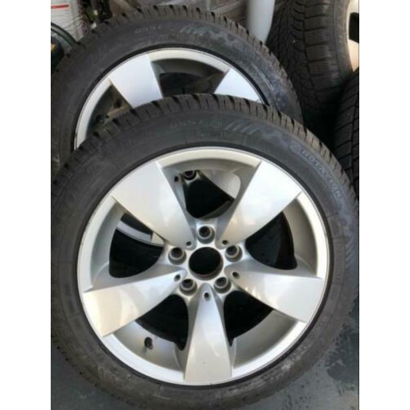Originele BMW E60 velgen met dunlop runflat winterbanden