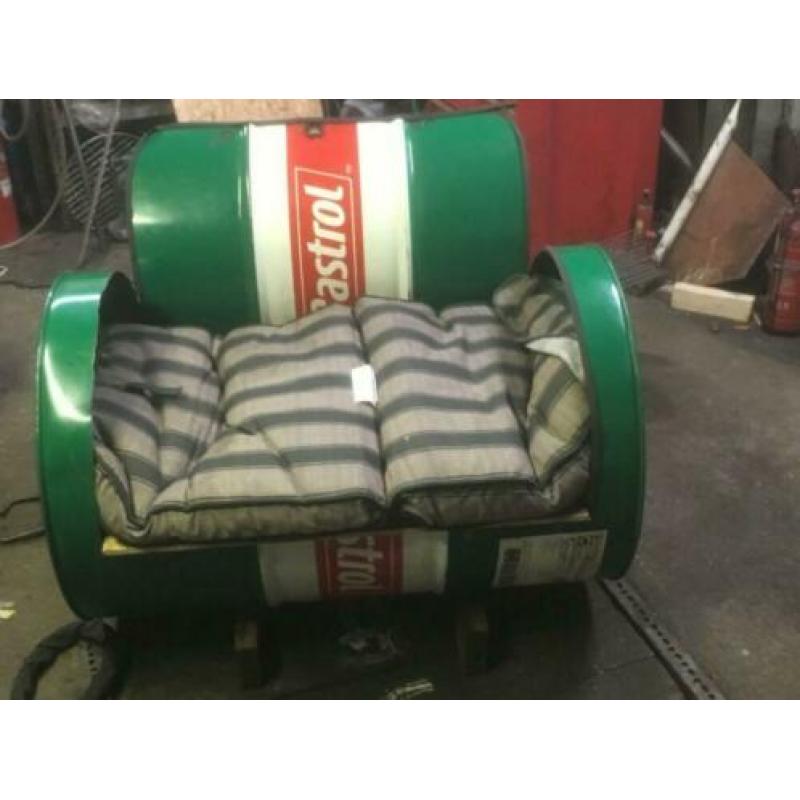 Oliedrum olievaten castrol groot 200l en klein