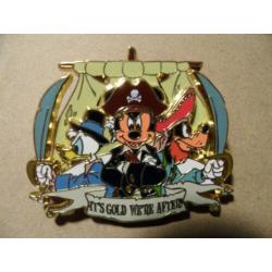 6 Disney Pins Mickey