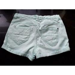 Hema mintgroene korte broek, maat 158/164