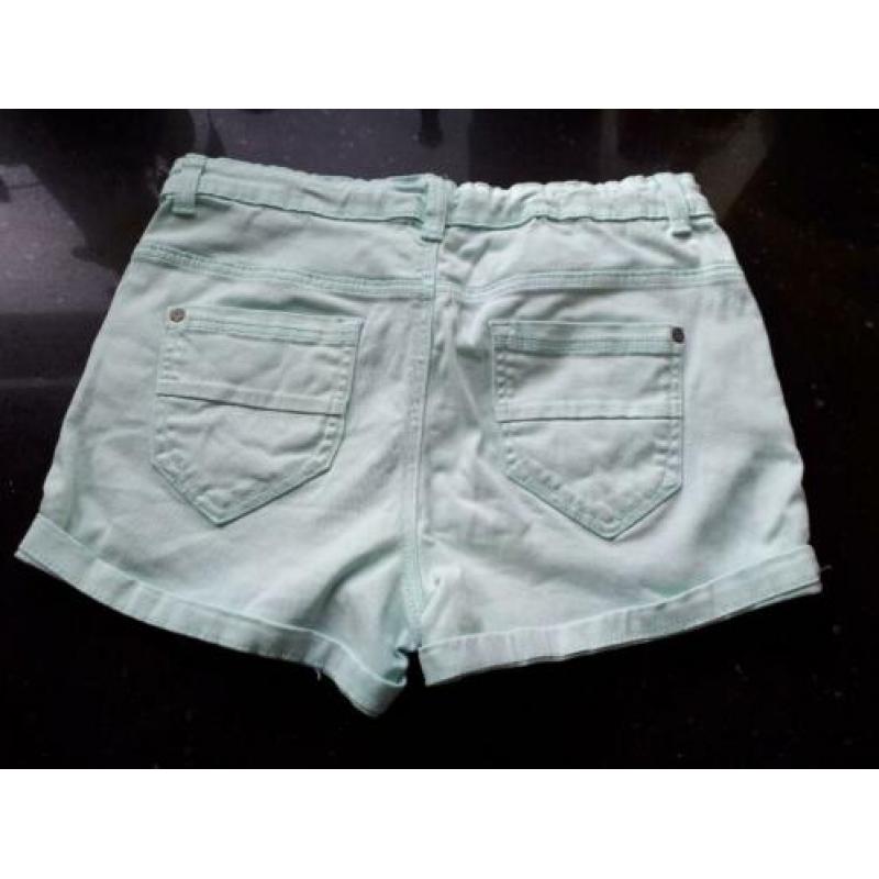 Hema mintgroene korte broek, maat 158/164