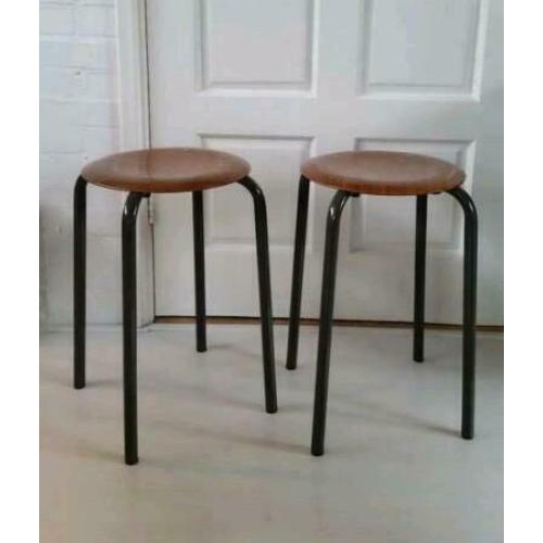 Vintage retro schoolkrukje, industrieel krukje 2 stuks
