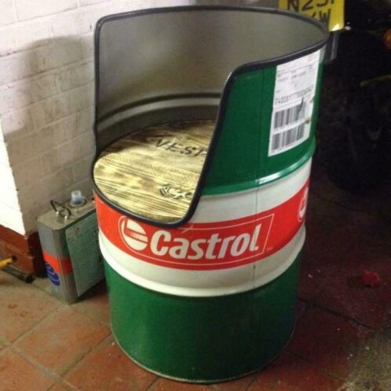 Oliedrum olievaten castrol groot 200l en klein