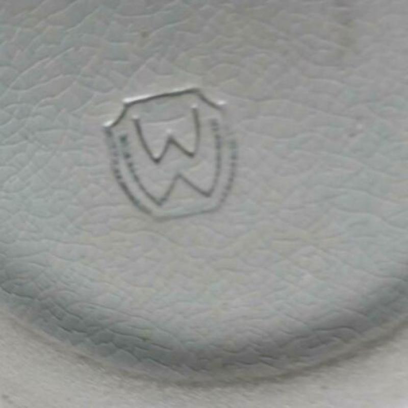 Wijnkan met het logo MM