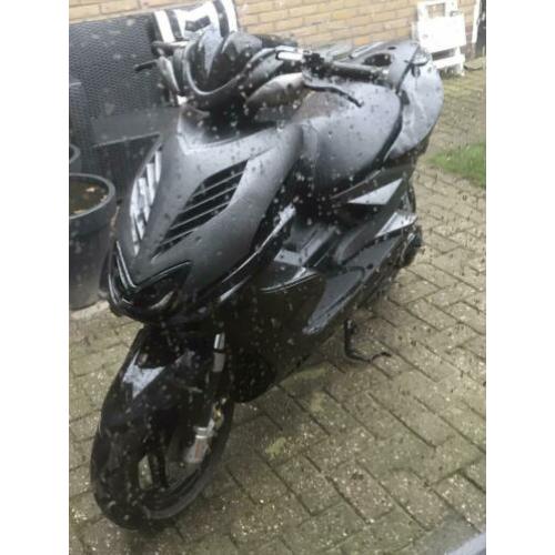 Nette mooie Aerox weinig km