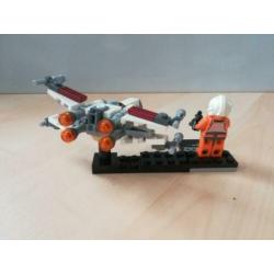 Lego Star Wars 9677 X-wing Starfighter & Yavin