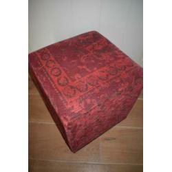 Henders & Hazel trendy voetenbank/hocker/poef rood patchwork