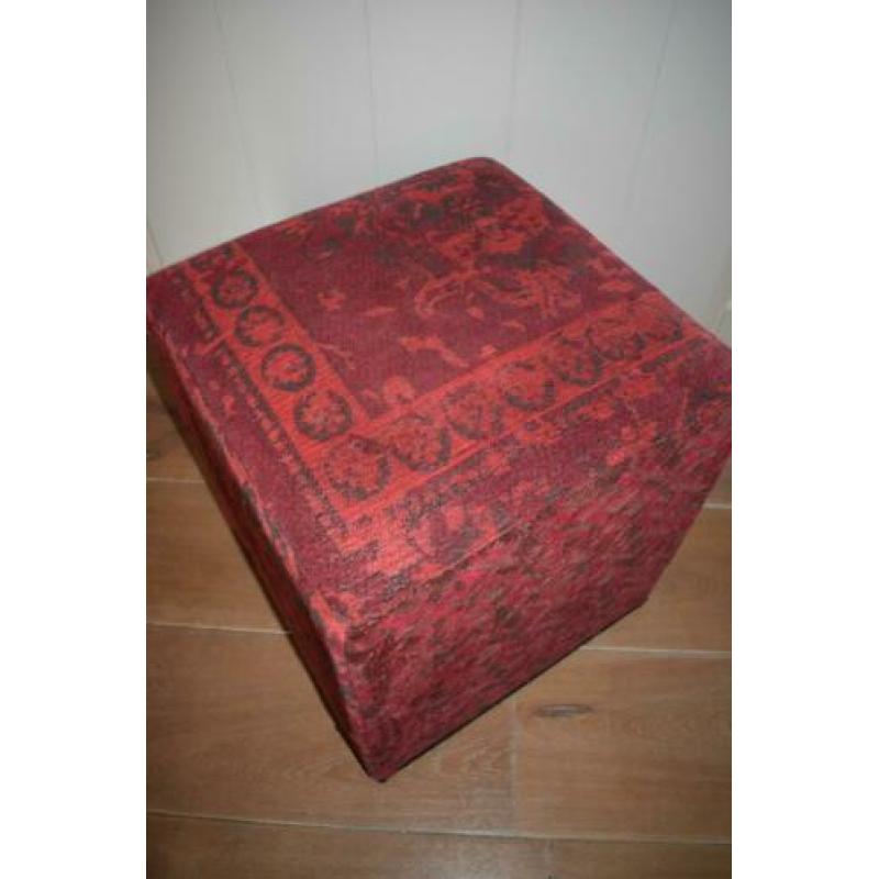 Henders & Hazel trendy voetenbank/hocker/poef rood patchwork