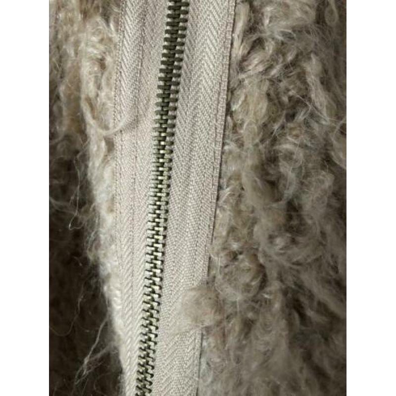 Humanoid vest