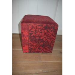 Henders & Hazel trendy voetenbank/hocker/poef rood patchwork