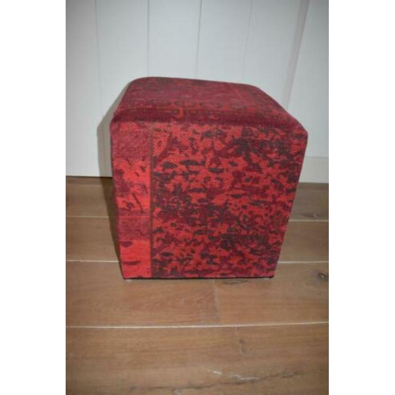 Henders & Hazel trendy voetenbank/hocker/poef rood patchwork