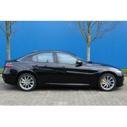 Alfa Romeo Giulia 2.0 T AWD Veloce