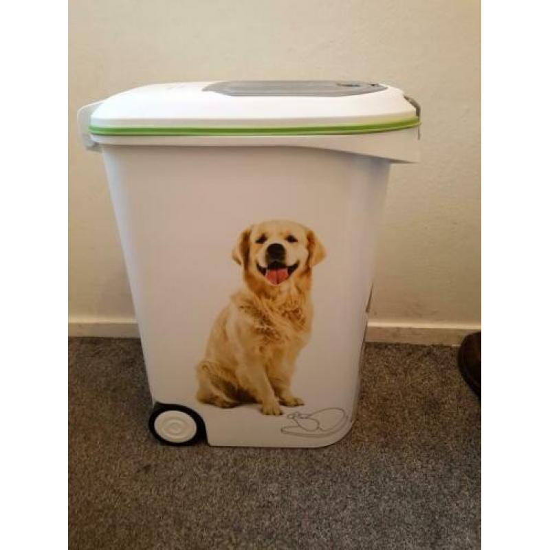 Curver voetselcontener 54 liter