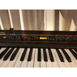 Roland Juno 6