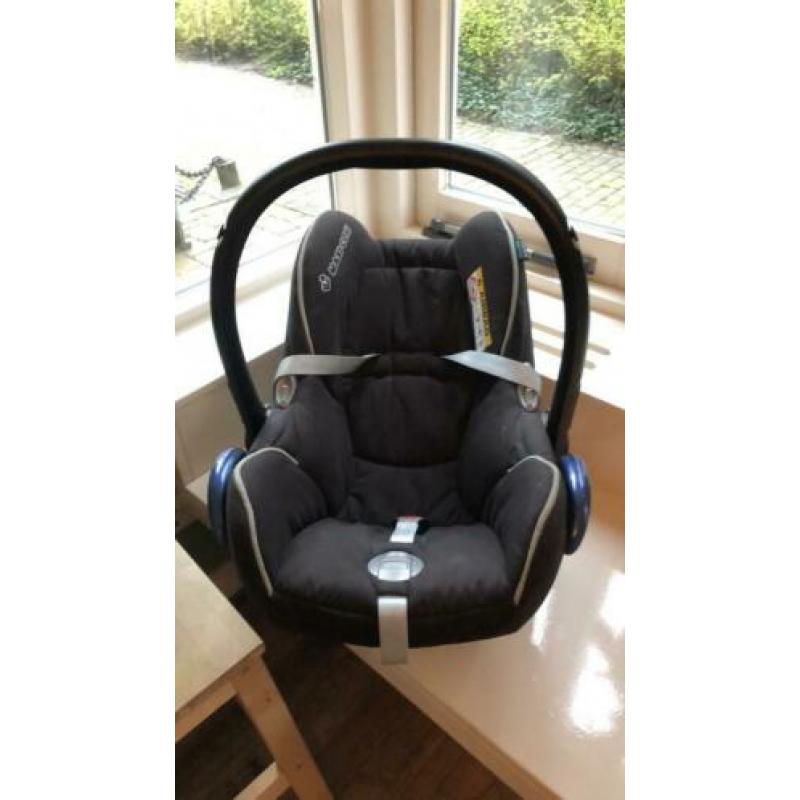 Maxi cosi cabrio fix met leuke hoes