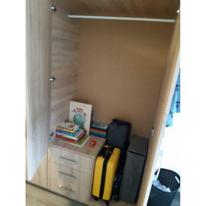 Kledingkast te koop!