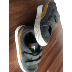 Zgan puma sneakers maat 27