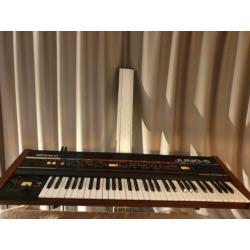 Roland Juno 6