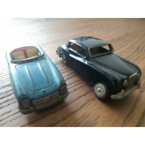 2 oude blikken auto's rolls en Mercedes