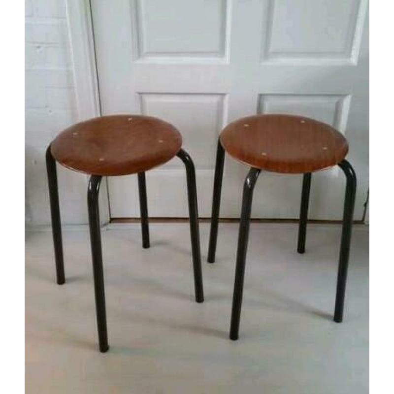 Vintage retro schoolkrukje, industrieel krukje 2 stuks