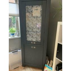 Vitrine kast grijs grenen