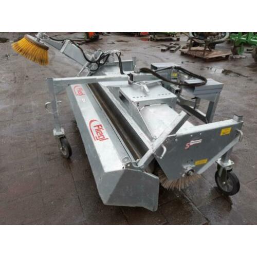 Fliegl veegmachine