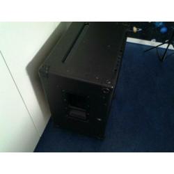 Hughes & Kettner Basskick 300