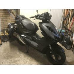 Nette mooie Aerox weinig km