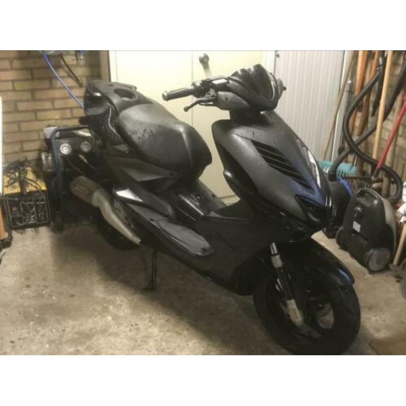 Nette mooie Aerox weinig km