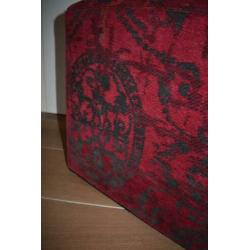 Henders & Hazel trendy voetenbank/hocker/poef rood patchwork