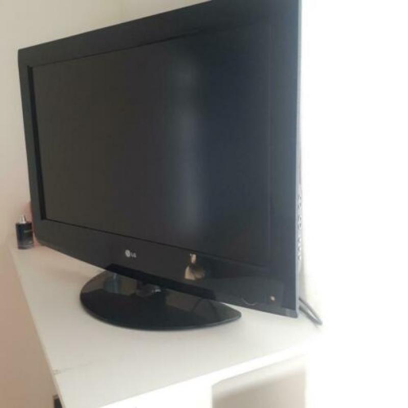 LG 32 inch flatscreen goede staat