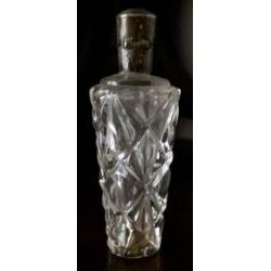 Antiek kristal parfumflesje,met zilveren dopje