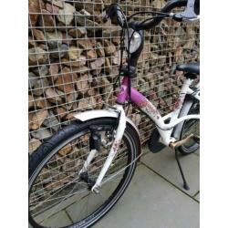 Nette 24" Batavus Gabana meisjesfiets met 3 versnellingen