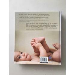 2 boeken Desmond Morris; Baby en Kind