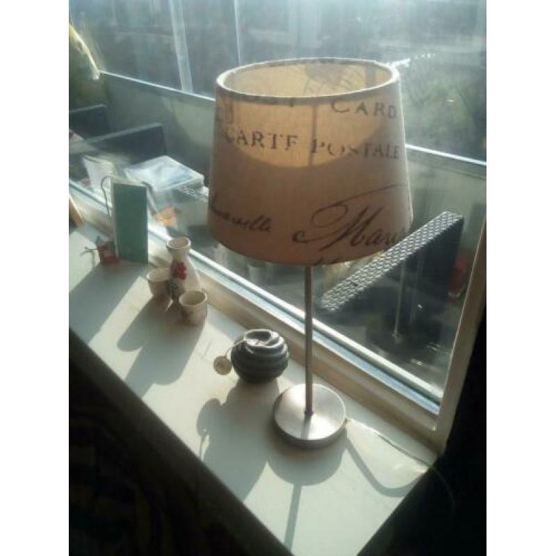 Te koop aangeboden twee leuke tafel/schemer lampen