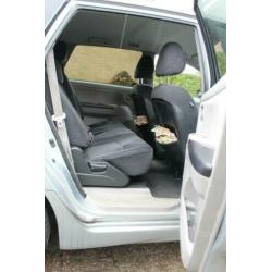Mitsubishi Grandis 2.4 Mivec 7 2004 Grijs