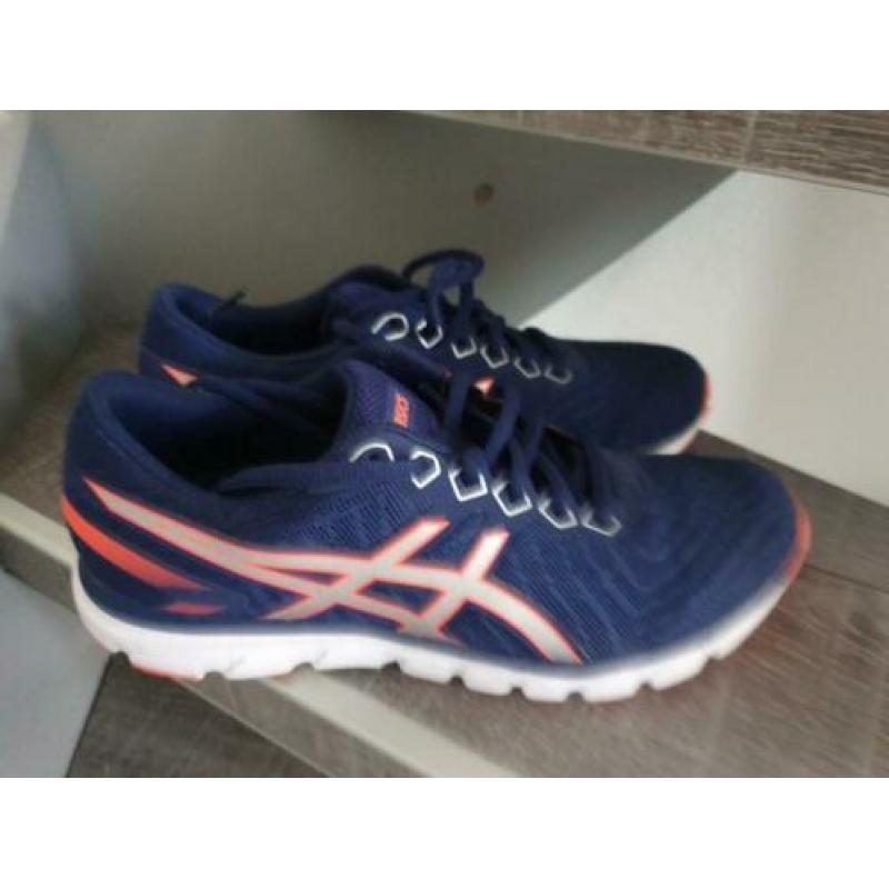Asics maat 40