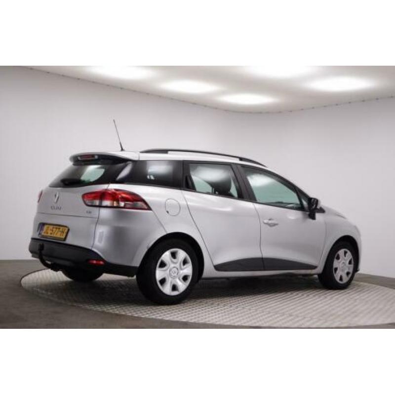 Renault Clio Estate 0.9 TCe 90 PK Expression Navi Dakrails A