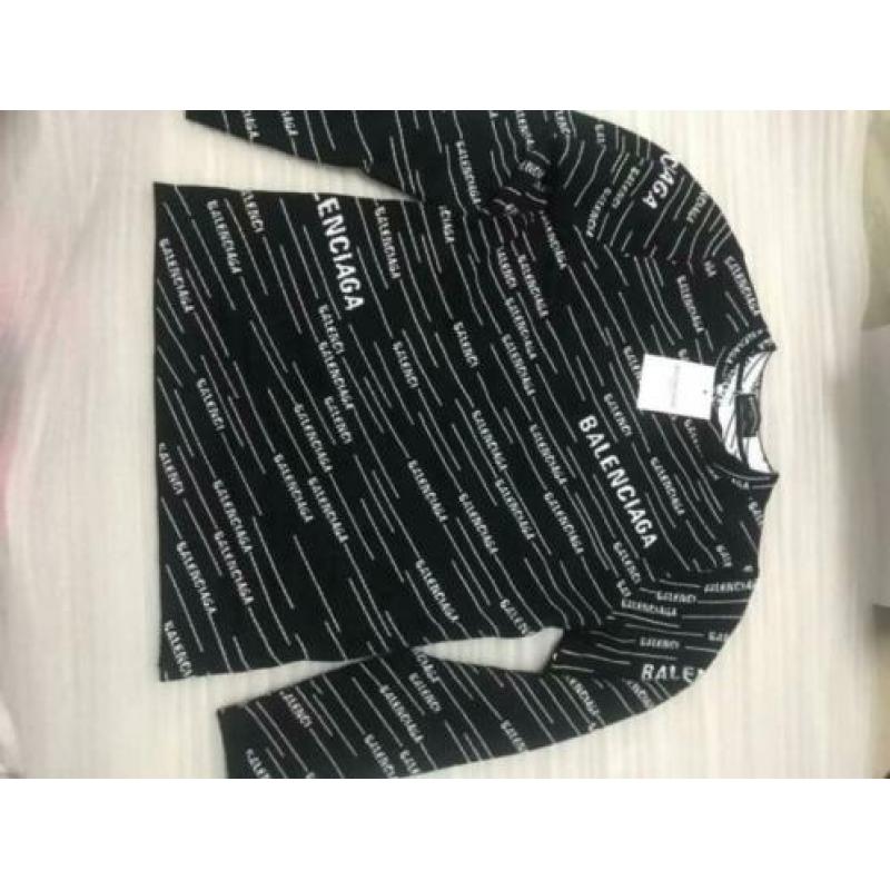 Balenciaga Trui Allover Logo
