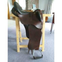 Bates Stock zadel, enkele keren gebruikt.